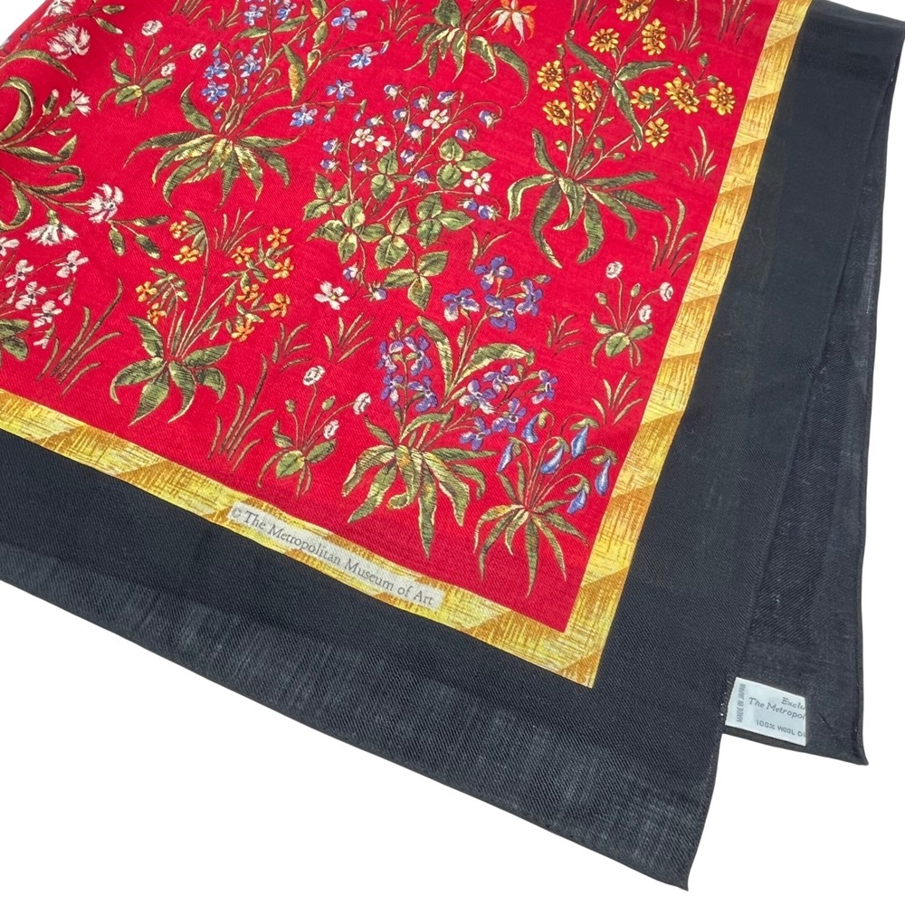 Metropolitan Museum of Art Wool Scarf Red Floral Botanical Japan 34" Read